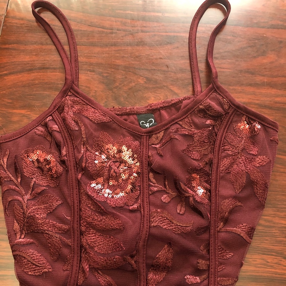 Crop top